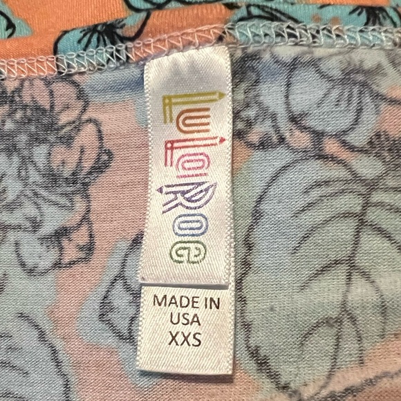 ⭐️LuLaRoe Floral Print Peach and Blue - Picture 5 of 7